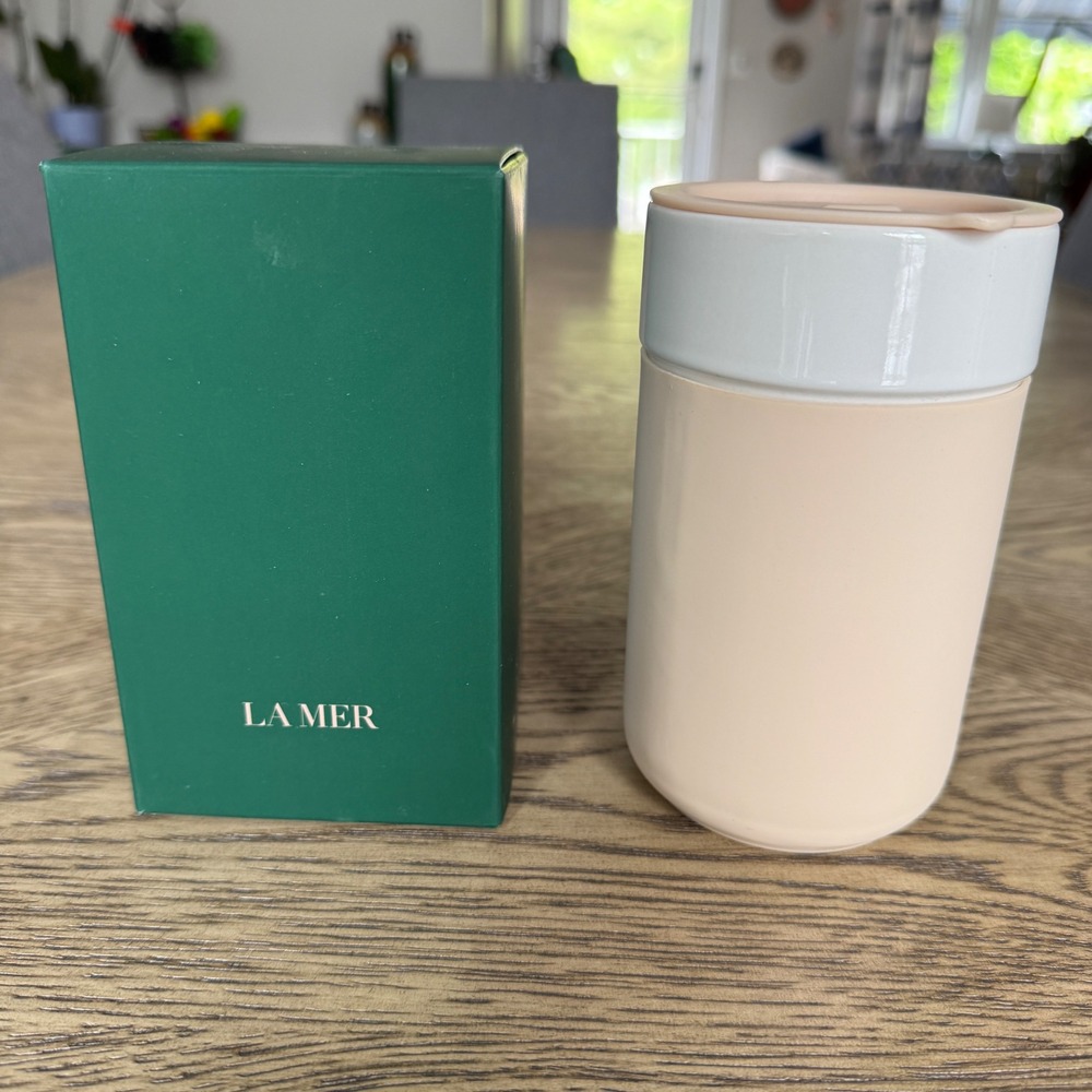 La Mer New Bone China Travel Mug Tumbler Blush Pink Silicone Sleeve 4KG9700001